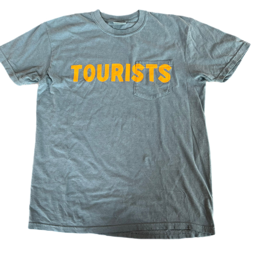 TOURISTS tee